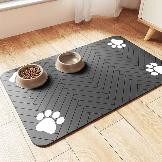 Quick-dry diatomite pet mat with non-slip base under dog bowl