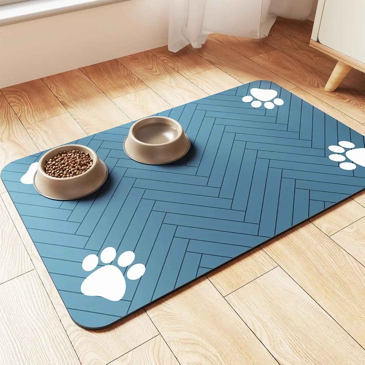 Diatomite pet mat in blue showing size comparison and eco-friendly material